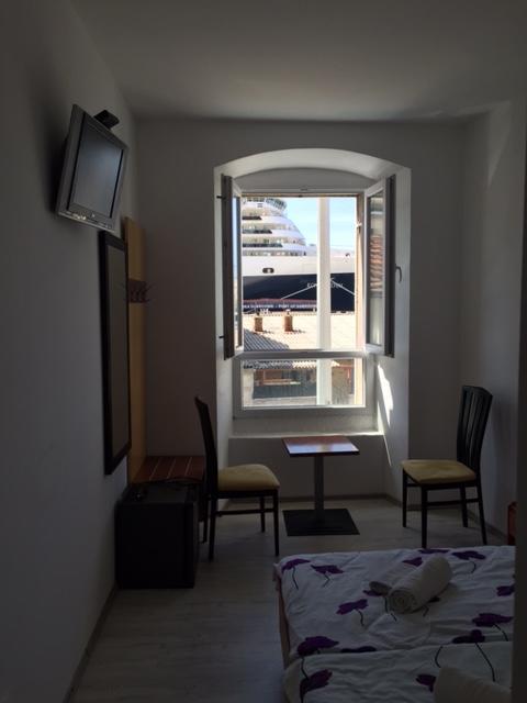Main Bus Station Rooms Dubrovnik Kültér fotó