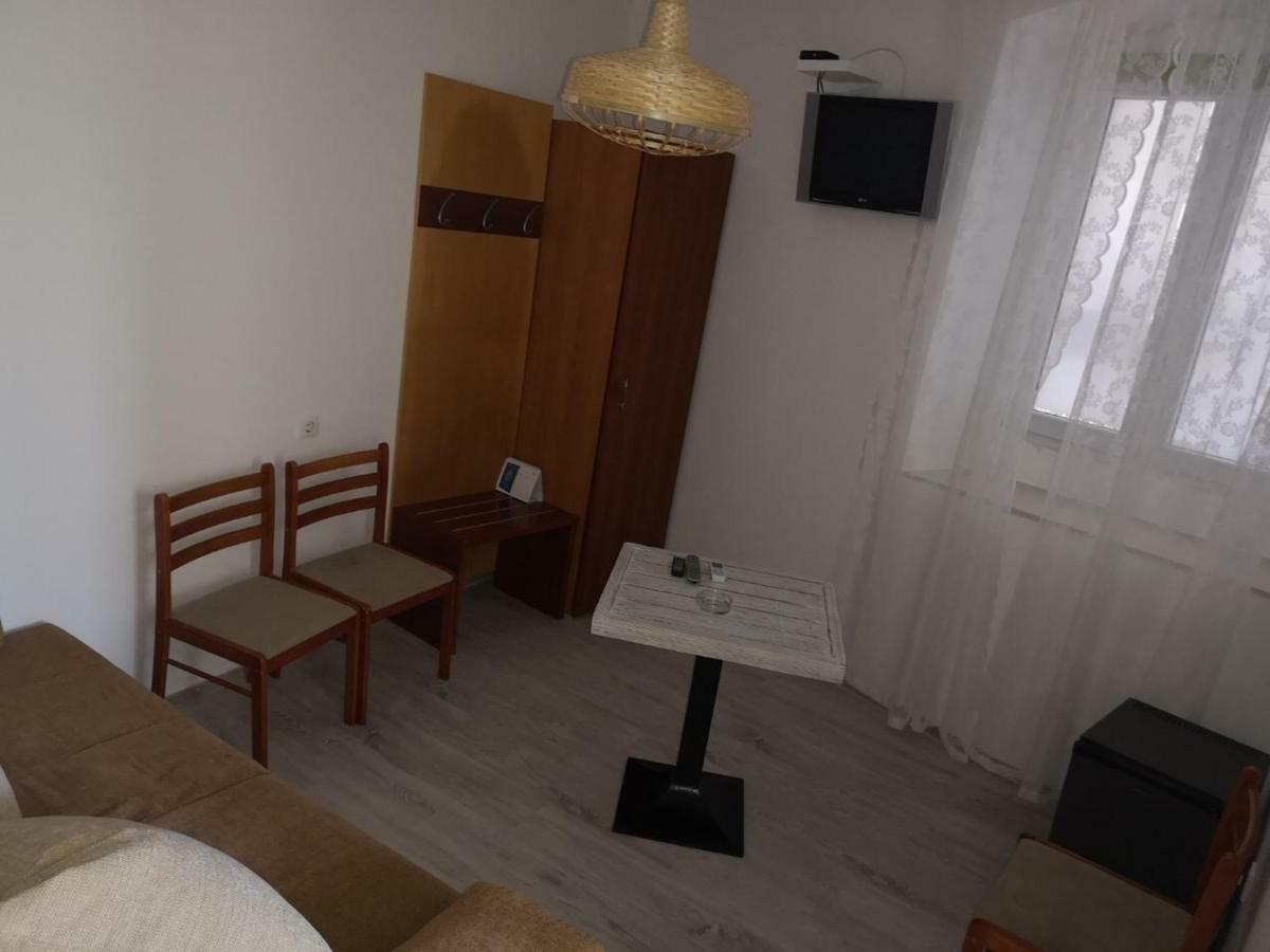 Main Bus Station Rooms Dubrovnik Kültér fotó